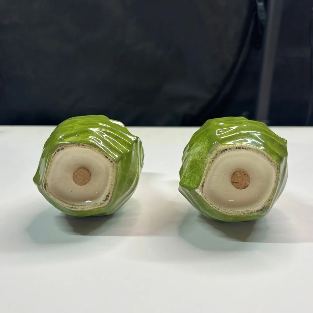 Vintage Salt and Pepper Shaker MCM Lettuce Cabbage Leaf Green White  5”